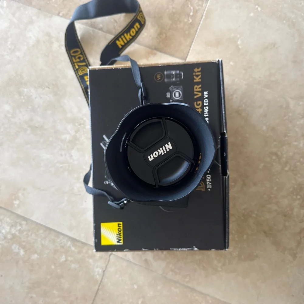Nikon d750 Camera (With box, original packaging, all parts)